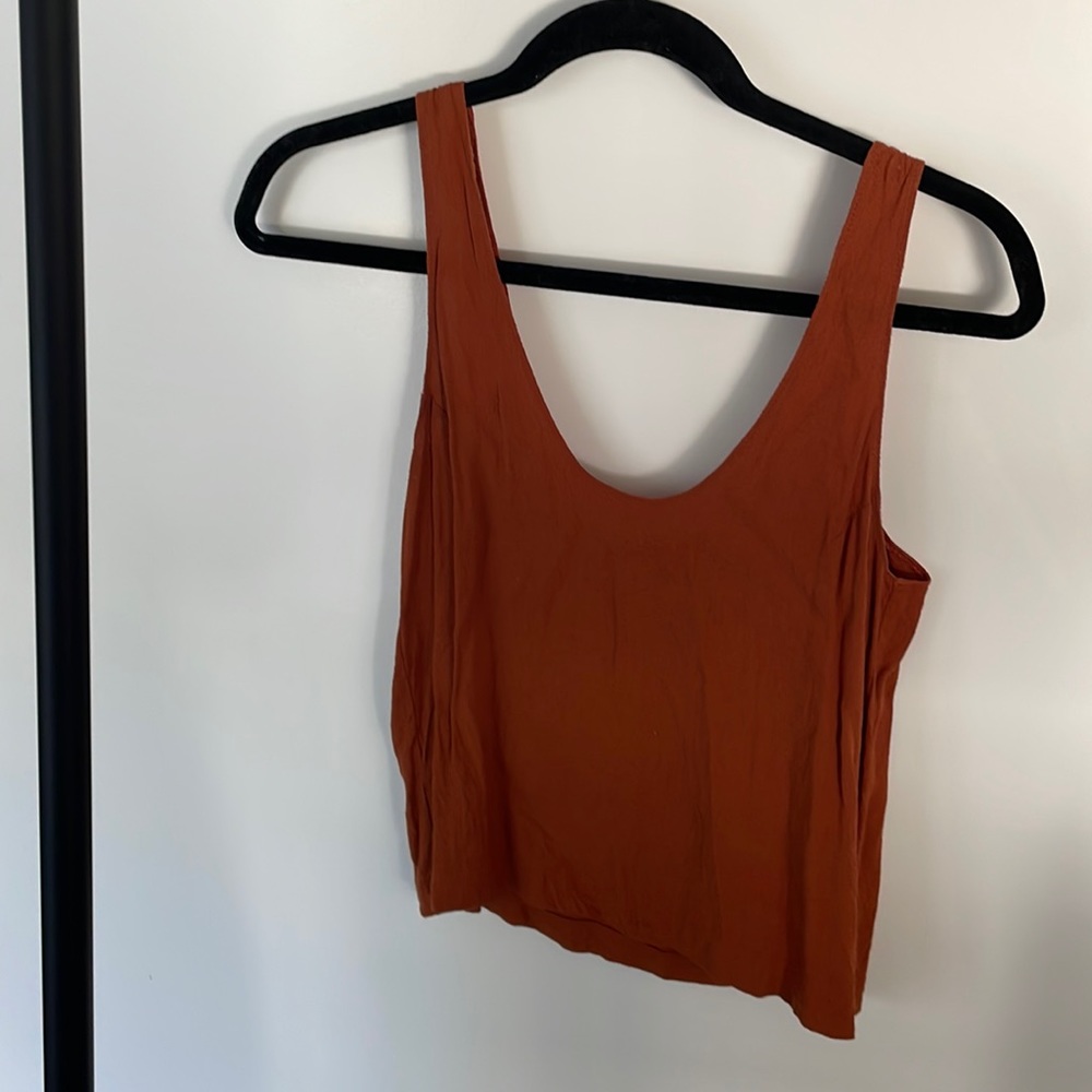 Extra small Reformation burnt orange crop top 100% Rayon